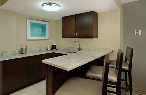Newark Hotel | DoubleTree by Hilton Hotel Newark Ohio