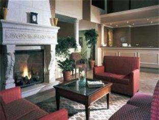 Kingston Hotel | DoubleTree by Hilton Kingston - Newly Renovated