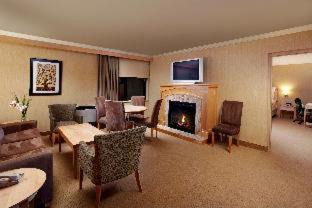 Kingston Hotel | DoubleTree by Hilton Kingston - Newly Renovated