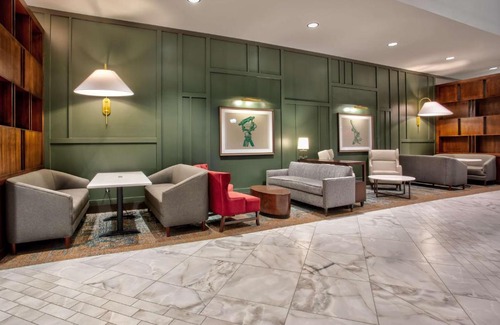 Downtown Hotel | DoubleTree by Hilton Lansing