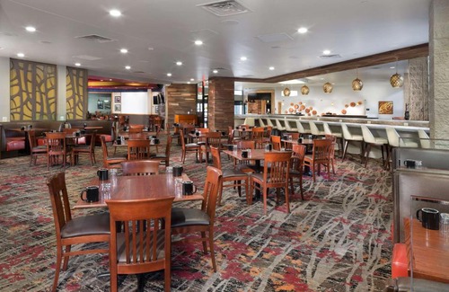 Lawrence Hotel | DoubleTree by Hilton Lawrence