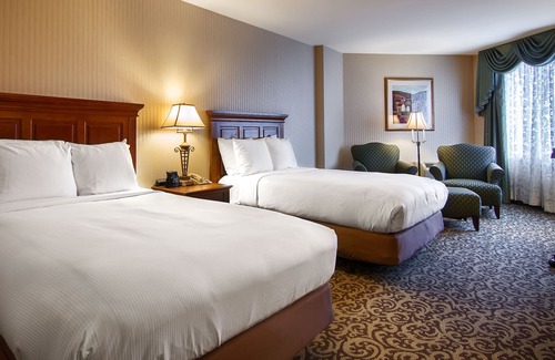 Naperville Hotel | DoubleTree by Hilton Lisle Naperville
