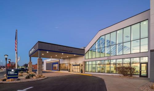 Madison Hotel | Doubletree By Hilton Madison East