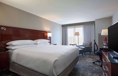 South Loop Hotel | DoubleTree by Hilton Minneapolis Airport, MN