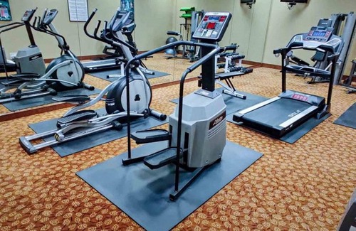 Owatonna Hotel | DoubleTree by Hilton Owatonna