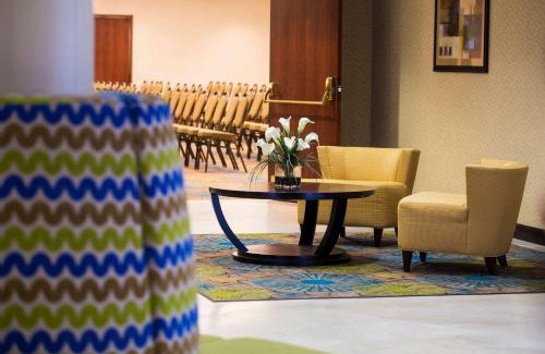 South Portland Hotel | DoubleTree by Hilton Portland, ME