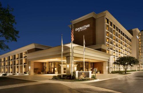McLean Hotel | DoubleTree by Hilton McLean Tysons