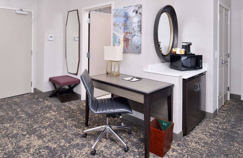 Utica Hotel | DoubleTree by Hilton Utica