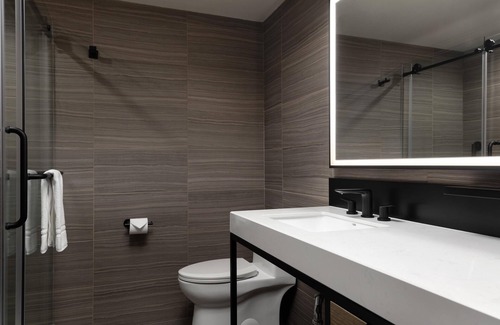 Westbank Hotel | DoubleTree by Hilton West Kelowna