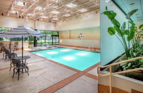 Southcenter Hotel | DoubleTree Suites by Hilton Seattle Airport/Southcenter