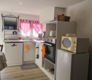 Agen Apartment | Douce Escale - Agen sud, T2, RDJ, clim réversible, proche ENAP