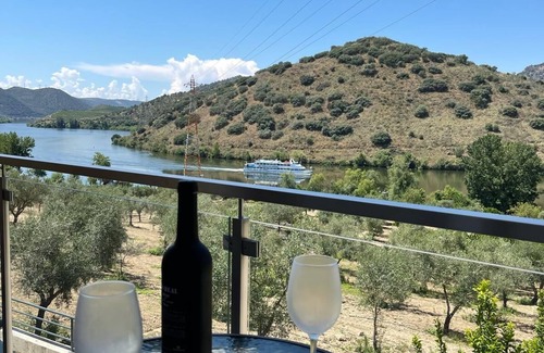 Cabanas de Baixo Cottage | Douro Elegance Suites