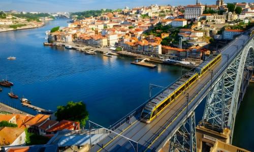 Vila Nova de Gaia Apartment | DouroTerrace