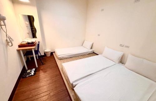 Dayuan District Hotel | Douzi Hotel-Xpark. Gloria Outlets. Taoyuan MRT