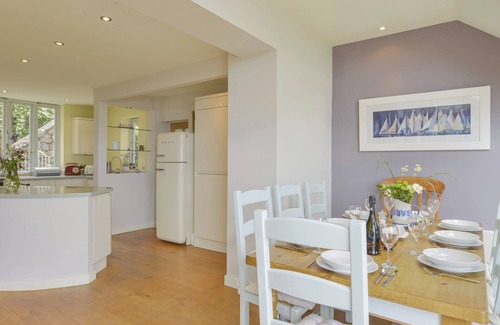 Dittisham Cottage | DOVE COTTAGE, family friendly, luxury holiday cottage in Dittisham