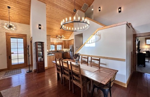 Dover Bay House | Dover Bay Cabin Idyllic Luxury in the Heart of Idaho's Mountain Lake Wonderland