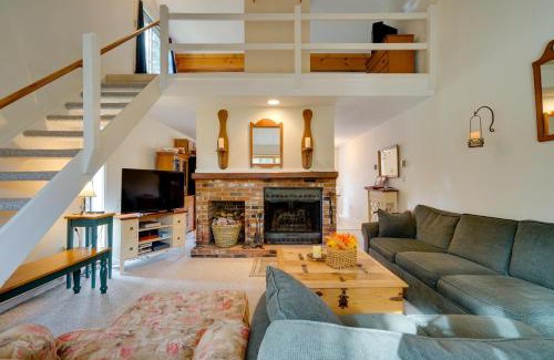 West Dover Apartment | Dover Condo with Grill and Balcony 3 Mi to Mt Snow!