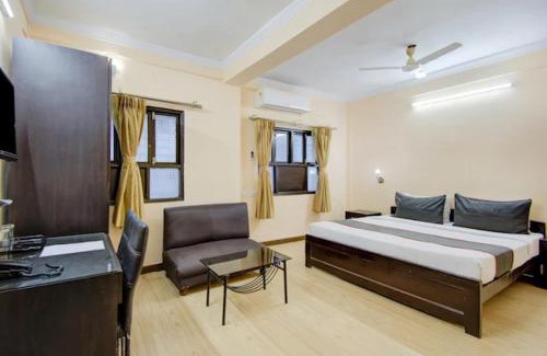 Ballygunge Hotel | Dover Inn By BookMeriHotel