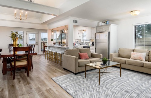 New Roads House | "Down by the River" with all amenities and recently updated