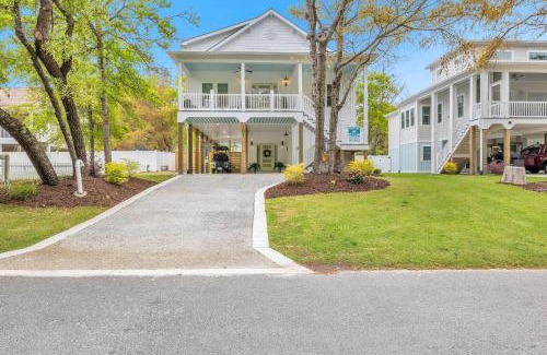 Long Beach House | Down By The Sea