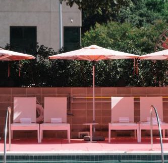 Red River Cultural District Hotel | Downright Austin, A Renaissance Hotel