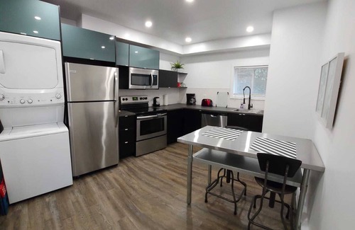 Sudbury Apartment | Downtown 1 bedroom Apt - Ensuite Laundry