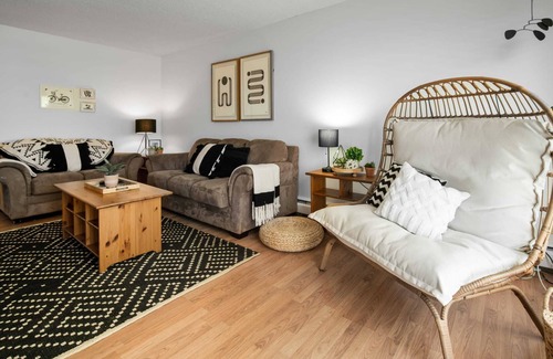 Fort McMurray Apartment | Downtown 1BR | Top Floor w/ View | Free Parking