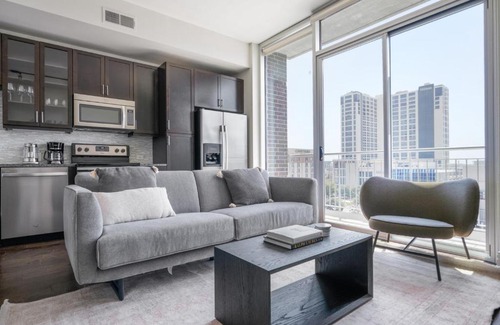 Waller Creek District Apartment | Downtown 1br w gym pool deck nr capitol ATX-192
