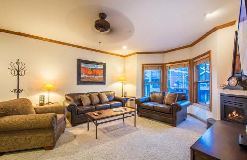 Downtown Park City House | Downtown 2 Bedroom Town Lift by All Season Resorts Lodging