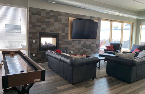 Downtown St. Paul Apartment | Downtown 2 BR 2 Bath Apartment at R7 Lofts