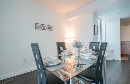 Downtown West Apartment | Downtown 2BR Apartment near Convention Center apts