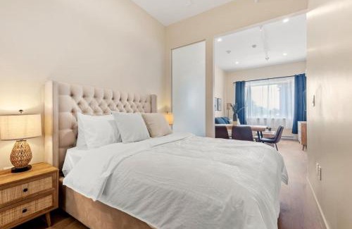 Gay Village Apartment | Downtown 2BR Suite