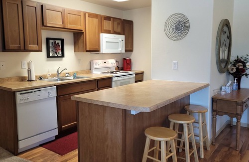 Fargo Apartment | Downtown 4 Bed Flat
