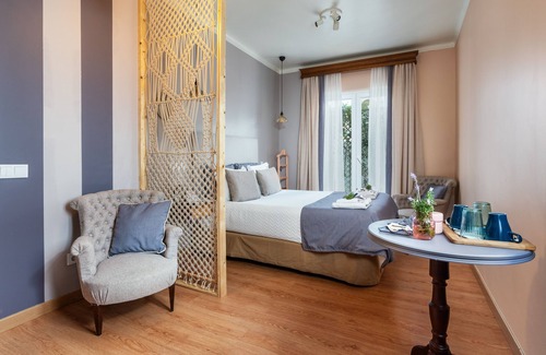 Tavira House | Downtown Alegria