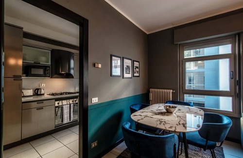 Como City Centre Apartment | Downtown Apartment 1 min from the lake and Piazza Duomo (HOME N.5)