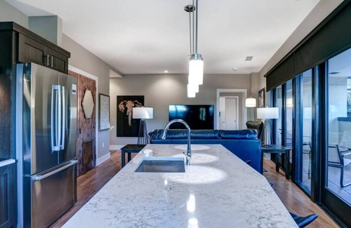 East End - Valley Street Condo | Downtown Asheville Large Enclosed Balcony