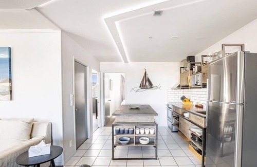 Auckland Central Business District Apartment | Downtown Auckland Bliss - 2BR apt I Zodiak Stays