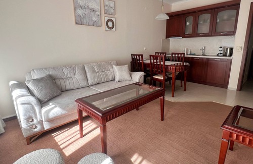 Shiligarnika Apartment | Downtown Bansko 4 Minute Walk to the Slopes