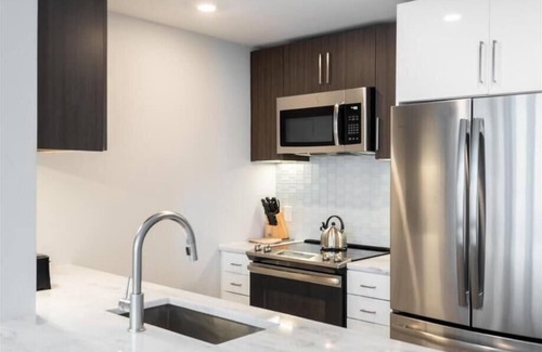 Woodmont Triangle Apartment | Downtown Bethesda | Gym + Pool | Near Metro & Chevy Chase