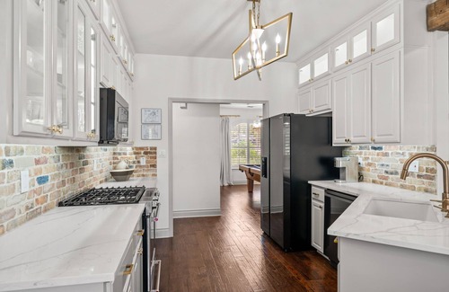 Boerne House | Downtown Boerne Oasis - within walking distance from Main St. activities!