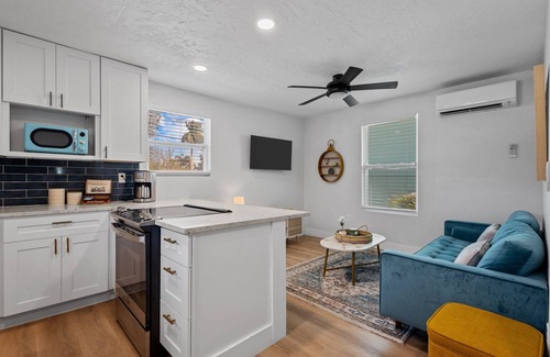 Bradenton Cottage | Downtown Bradenton Cottage