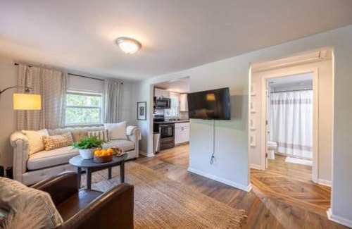 Athens House | Downtown Bungalow Less than 1.5 Miles to UGA