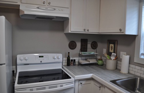 Carrollton House | Downtown Carrollton - Backyard Bungalow
