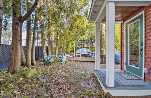 Charlevoix House | Downtown Charlevoix Duplex half Mi to Lake Michigan