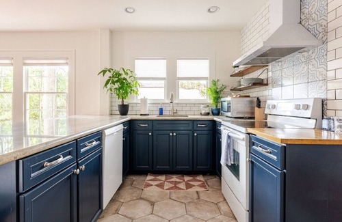 South Pensacola House | Downtown Charmer Near Downtown 15 Mins to Pensacola Beach!