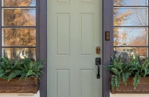 Grand Junction House | Downtown Charmer: Timeless Elegance & Charisma