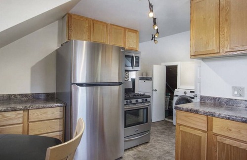 Holland Cottage | Downtown Cottage
