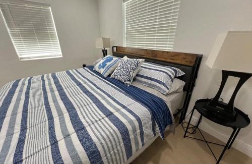 North Hyde Park Apartment | Downtown Cozy 1B-1B #1