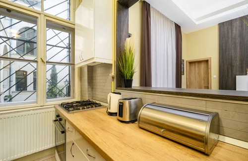 Erzsebetvaros Apartment | Downtown Deluxe-Two Bedroom Apartment with Sauna