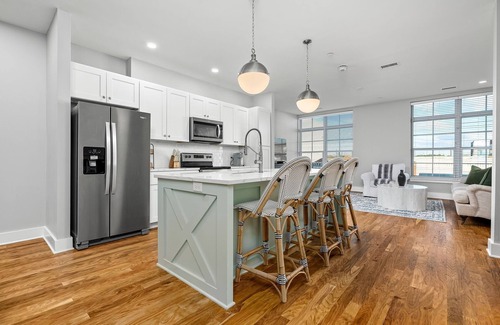 Auburn Apartment | Downtown Dream - Brand new 2/2 over Target in Downtown Auburn